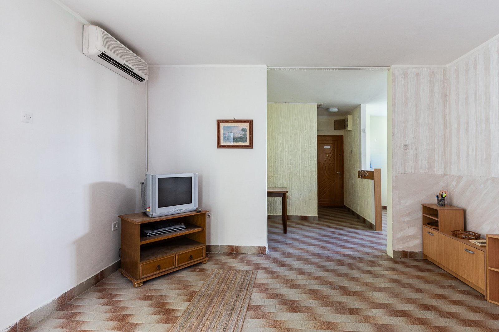Apartment in the center of Petrovac <br><br><p>Apartment for sale in the centre of Petrovac, Budva. 	 The apartment has an area of ​​60 m2 and is l...