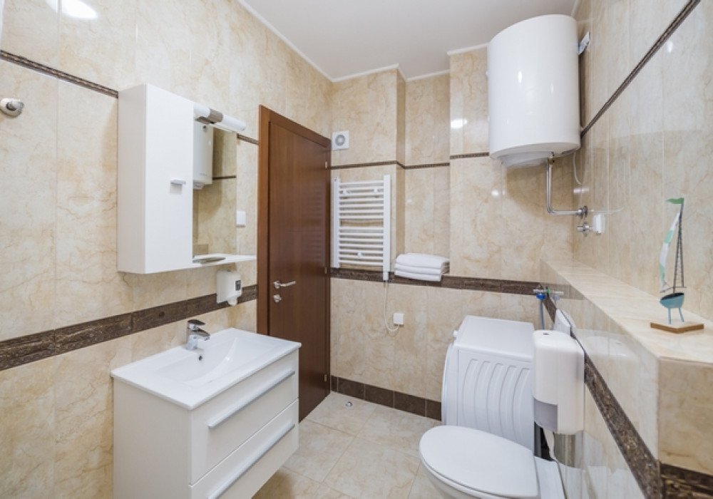 Budva Riviera, Becici district. Apartment with three bedrooms.Distance to the sea 300m.Floor - secondArea 107 sq.m.Underfloor heating systemCCTVSea...