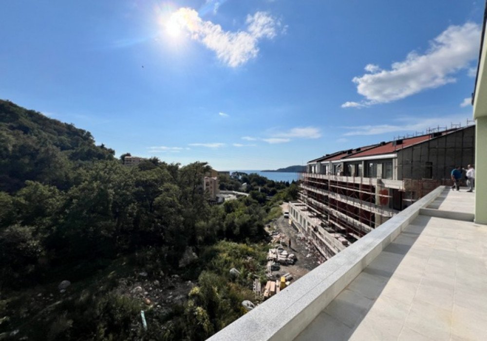 budva: Budva riviera, Kamenovo district. A new residential complex under construction with an outdoor swimming pool

The deadline is March 2025

The sale is  