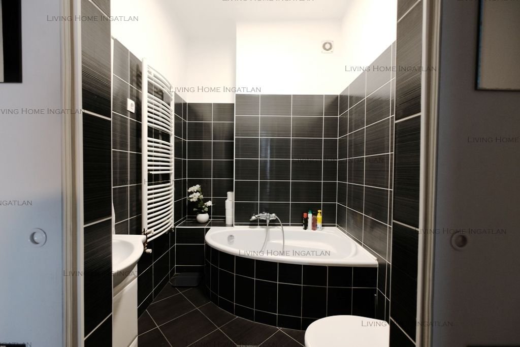 <p>Újlipótvársban, az Ipoly utcában 1. emeleti felújított, 41 m2-es, 1 szobás, erkélyes, tégla építésű társasházi lakás&nbsp;teljes berendezéssel, ...