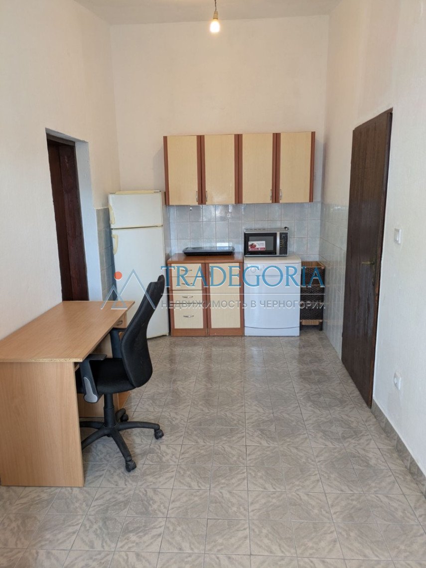 <p>Apartment with sea view for sale in Bar, Ilyino district!</p><p> ✨ Price: only €65,000!</p><p> A wonderful opportunity for living or investment ...