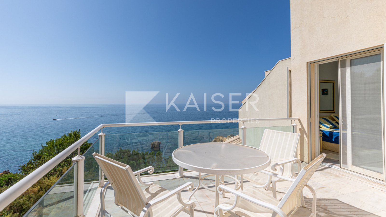 Virtuele rondleiding | Video | Home StagingPrachtige villa met adembenemend uitzicht op zee vanaf elke verdieping, gelegen in een van de meest gewi...