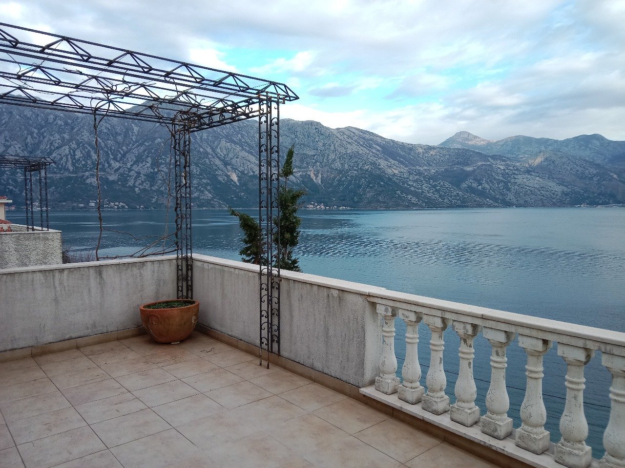 ‍‍LOCATIONThis apartment is located in Kotor Municipality, 15km from the city center. The sea and the beach are 50m away from the apartment. Tivat ...
