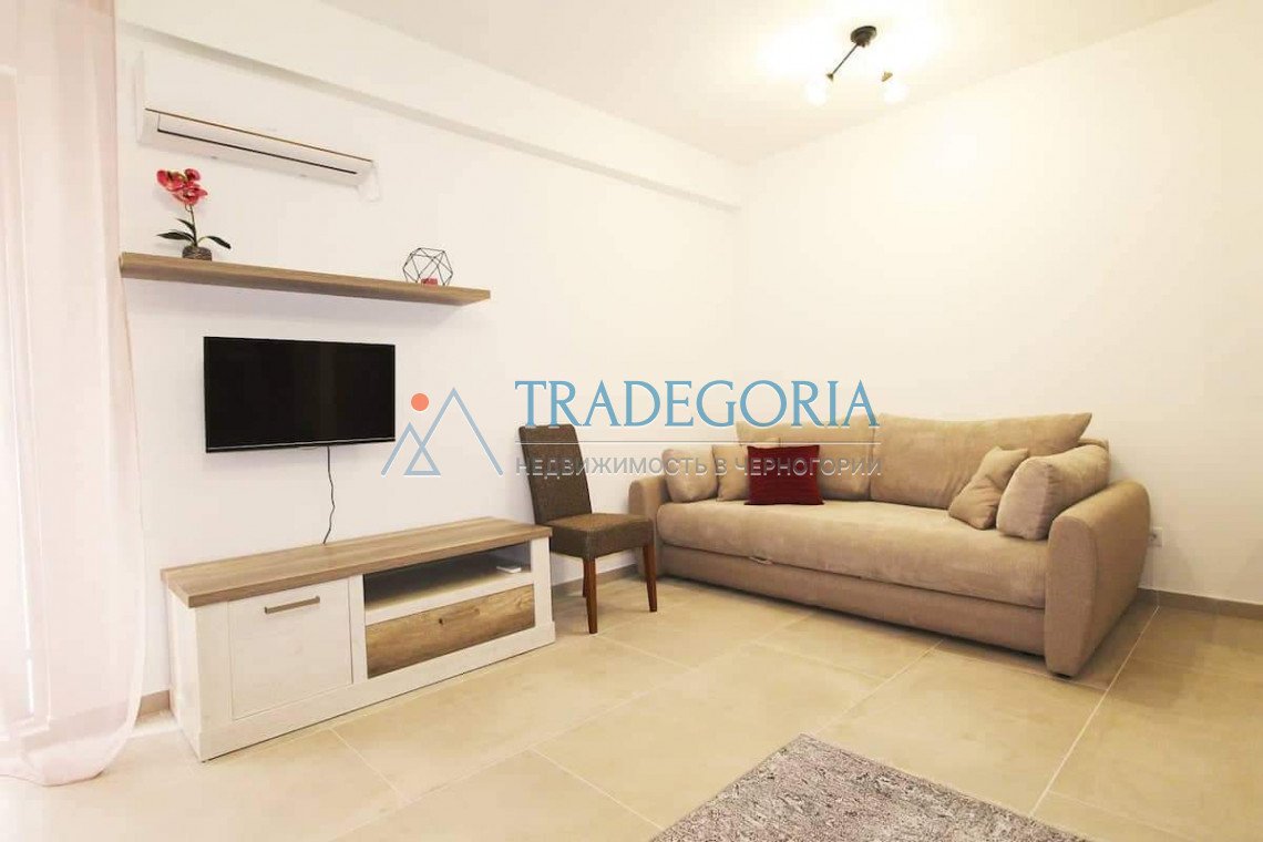 <p>Studio in Budva, with a total area of 39m2, on the sixth floor in an eight-story building with three elevators.</p><div> To the sea 5 minutes wa... 