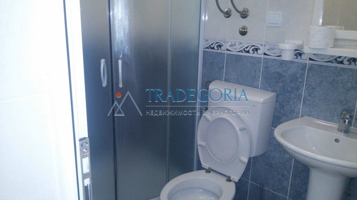 <div>Urgent sale!</div><div> Top location - Center of Budva!</div><div> Gross mini-hotel area - 270m2</div><div> Net area - 192 m2</div><div> Plot ...