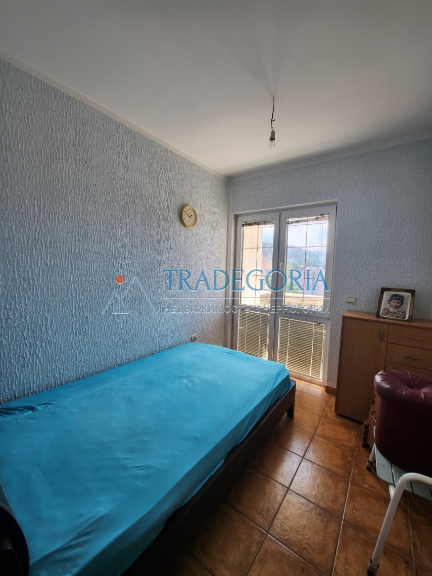 <p>Apartment, total area 57m2, on the second floor, in the central part of Sutomore, below the highway.</p><div> Structure: corridor, living room c...