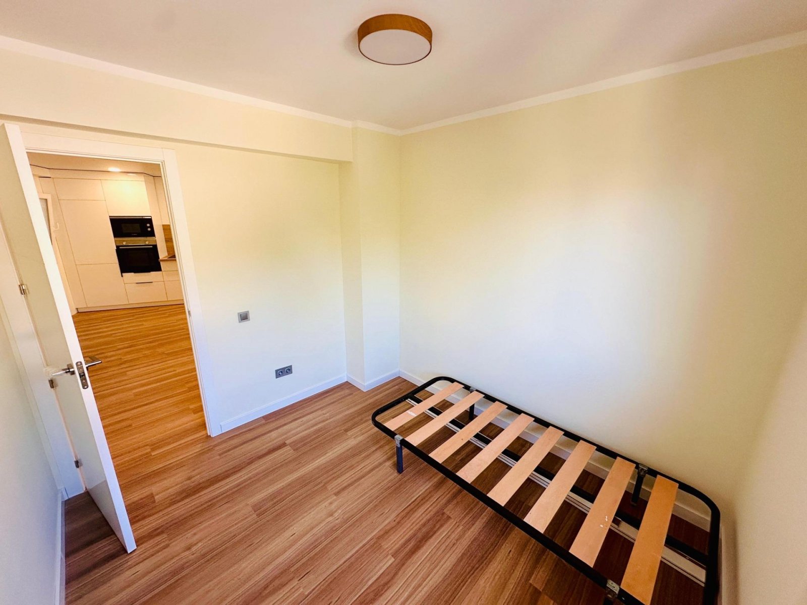  Bright and spacious apartment for sale in Alicante, Campoamor areaA cozy and bright apartment for sale, located in the Campoamor area of ​​Alicante. 