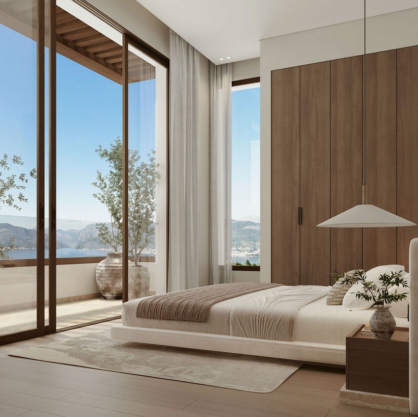 ‍LOCATION Spectacular golf residences on the Montenegro coastThe townhouse is located in an exclusive new hillside golf neighbourhood that includes...