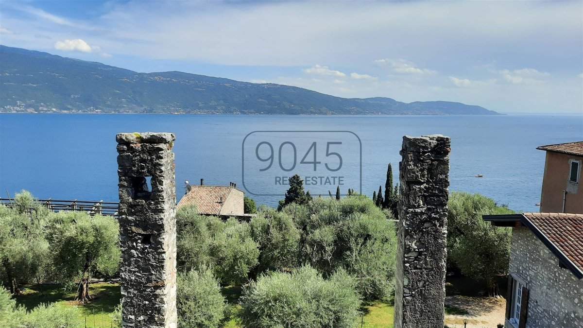 Freistehende Villa im Zitronenhain mit Panormana-Seeblick in Gargnano - Gardasee