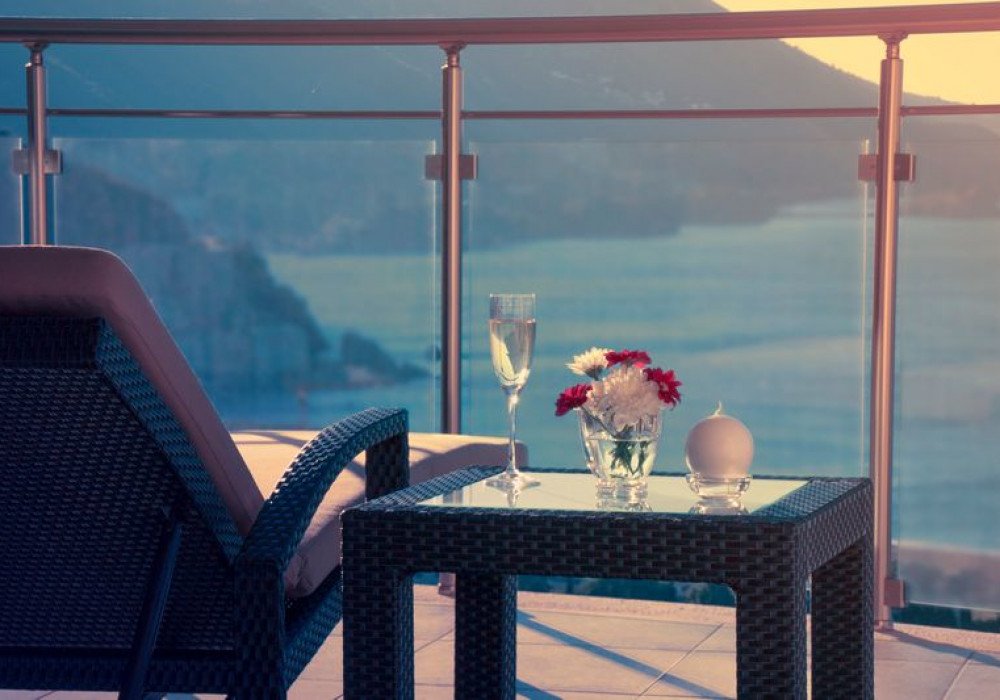 Area 146 sq.m.Bedrooms 3Floor 4Elevator