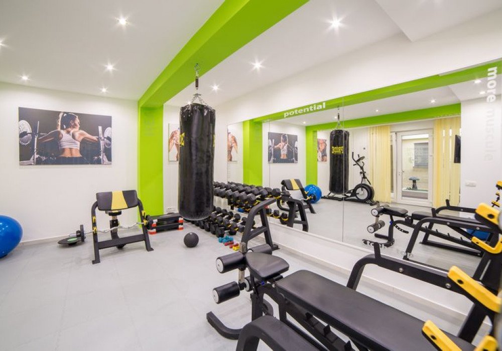 Area 146 sq.m.Bedrooms 3Floor 4Elevator