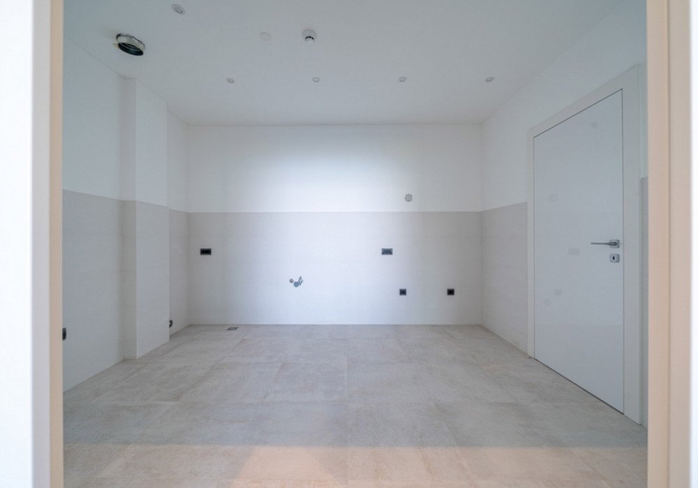 Our specific recommendation:Two bedroom apartmentDistance to the sea - 35m.The area of each apartment is 193 sq.m.Bedrooms 2Bathrooms with toilets ...