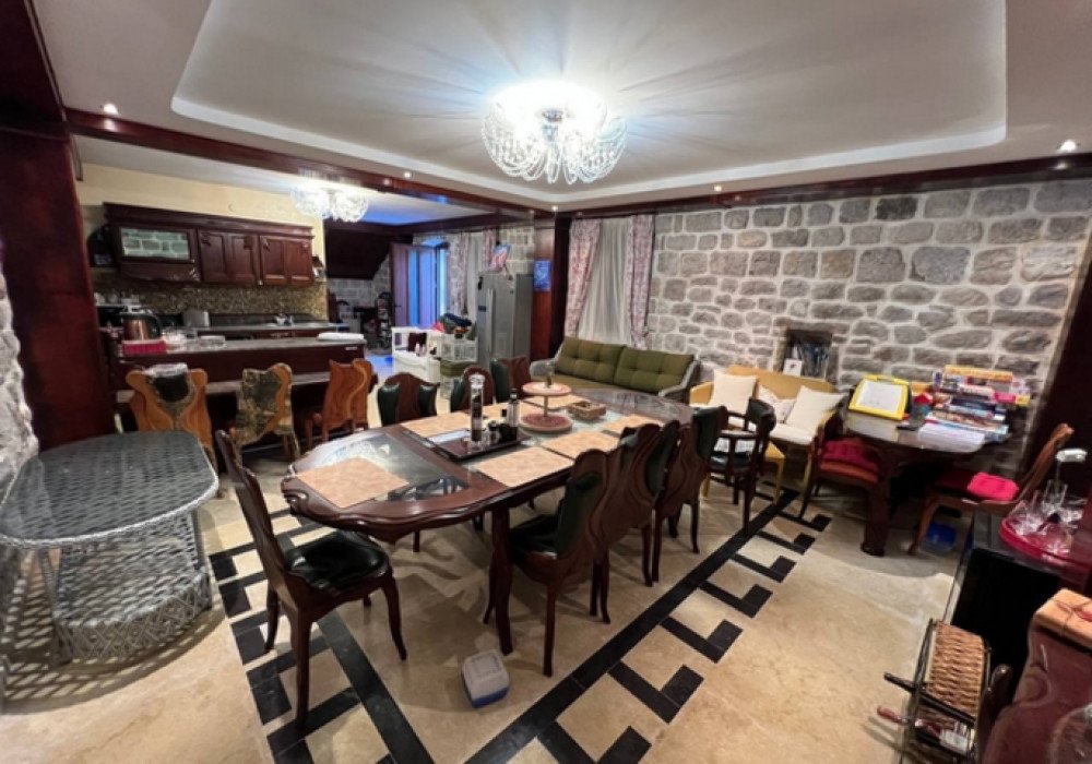 Boka Kotor Bay, Kamenari district. Old renovated villa with private jettyThe villa has several buildingsThe area of all buildings is 400 sq.m.The d...
