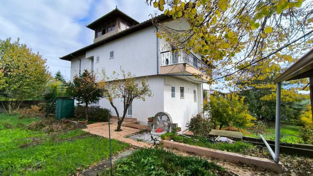 Verkauf Einfamilienhaus 300 m² an der Olympischen-Riviera