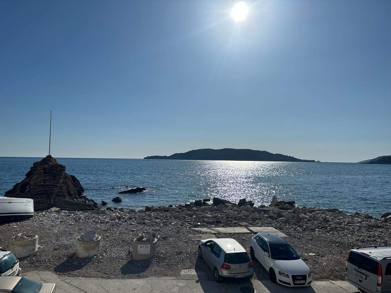 ‍LOCATIONThis apartment is located in Budva Municipality, 4km away from the center. The sea and the beach are 10m away from the apartment. Tivat ai...