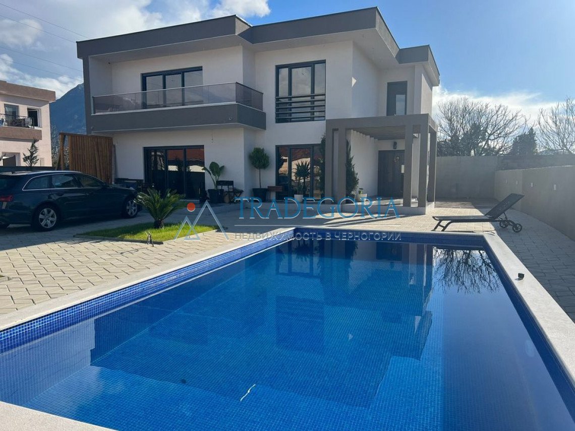 <p>New villa with a swimming pool, Polie district (near the tennis club).</p><div> Villa built in 2022.</div><div> The total area of the villa is 1... 