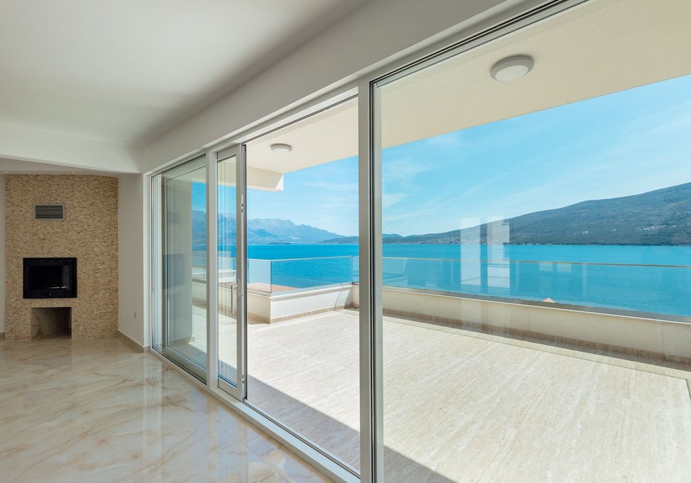 Boka Kotor Bay, Baoshichi district.  The apartment is in a new residential complex.

In each house of the complex, there are only 10 luxury apartments