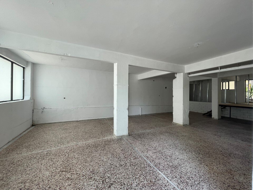 Commercial property 115 m² Thessaloniki