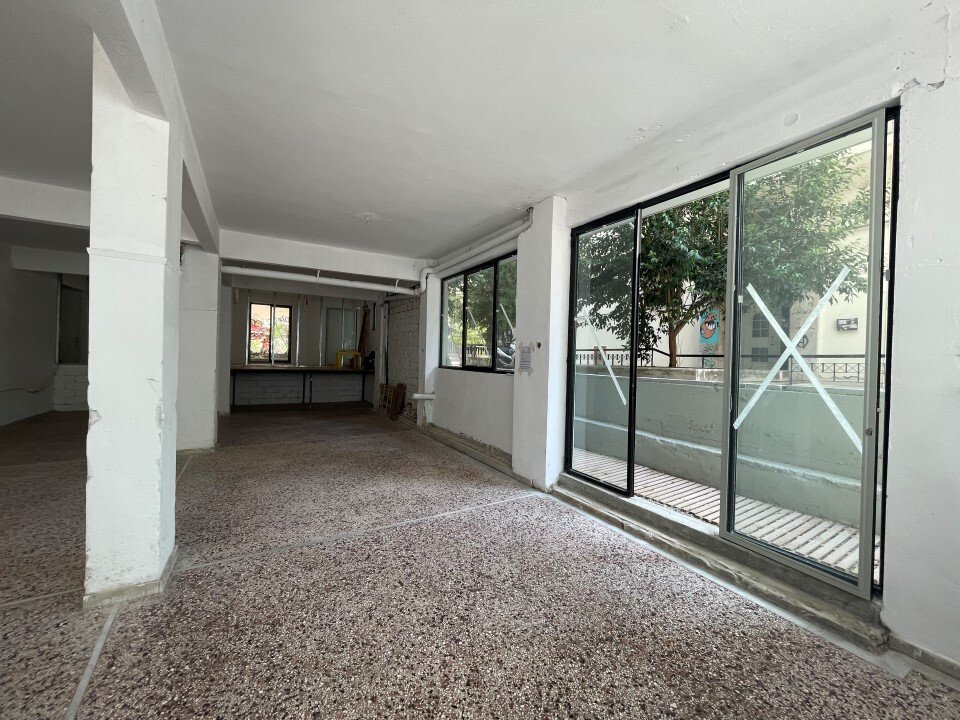 Commercial property 115 m² Thessaloniki