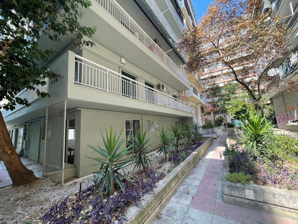 Commercial property 115 m² Thessaloniki