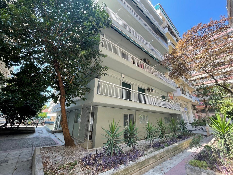 Commercial property 115 m² Thessaloniki