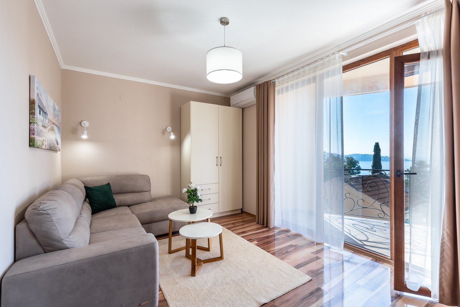 Susanj: Modern villa in Susanj with a beautiful sea view <br><br><p>Newly built villa for sale with magnificent sea view in the beautiful area of ​​Šušanj,... 