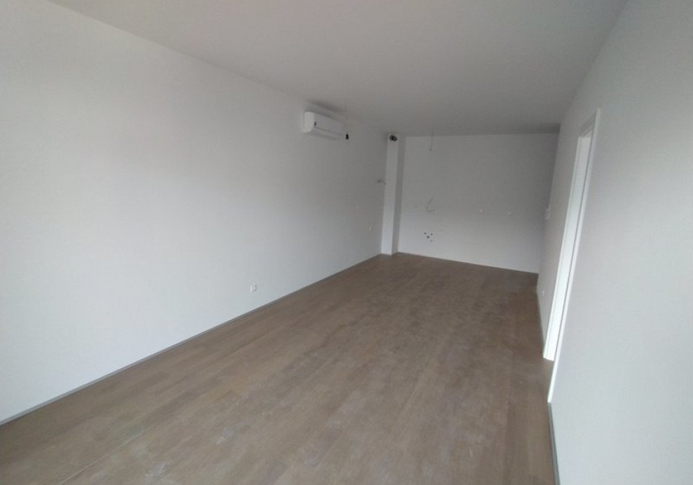 Budva. Centre. Apartments in a new elite eight-story building.Distance to the sea 200m.Apartments with area from 29 to 161 square meters, cost per ...