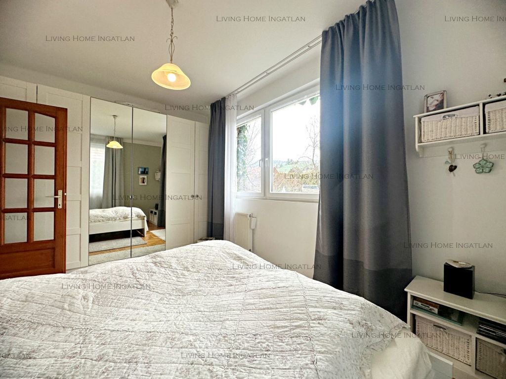 <p><strong>Természet közeli, különleges hangulatú otthon eladó Pilisborosjenőn!</strong></p>

<p>Nagykevélyre és az Ezüsthegyre panorámás, új építésű,