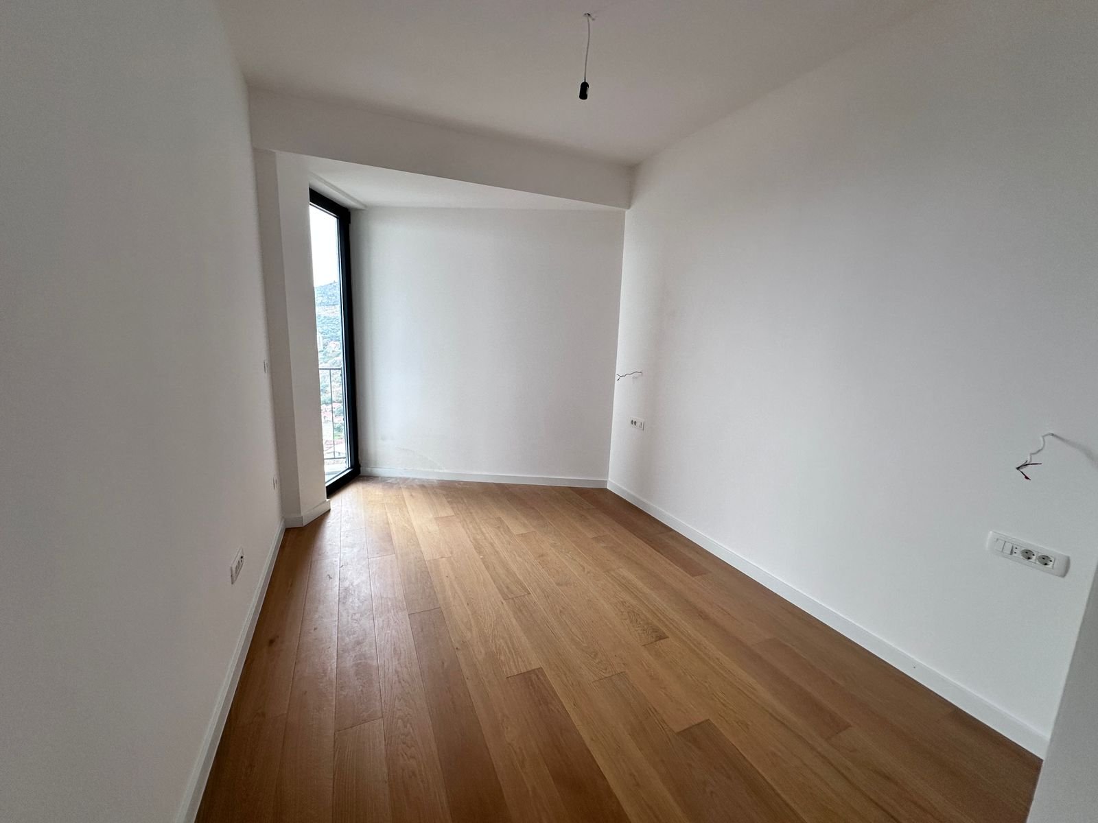 LOCATIONThe apartment is located in Bečići, a prime coastal area on the Budva Riviera, just 3 km from Budva city center, Montenegro’s leading touri...