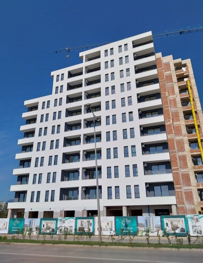 ‍LOCATIONThis apartment is located in Bar, 700m away from the city center. The sea is 1km away and the beach is 1,5km away from the apartment. Tiva...