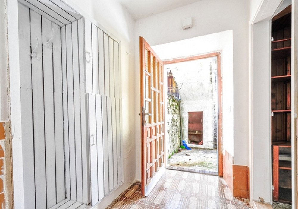 Tivat Riviera, Lepetane district. Three-storey house made of natural stone on the second line from the seaAny payment options are possible, includi...