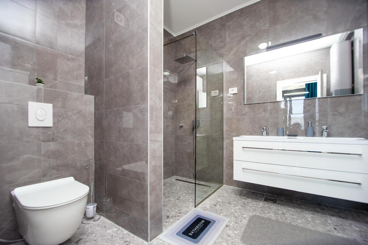 ‍This villa is located in Budva. It has 4 levels. The sea and the beach are 800m away from the villa. It has a panoramic view of the sea and the th...