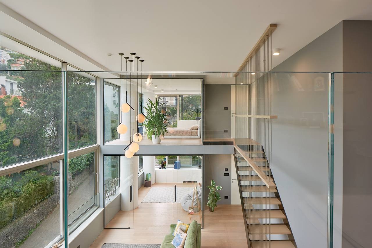 ‍‍LOCATIONThis apartment is located in Budva Center. The sea and the beach are 150m away from the apartment. Tivat airport is 19km away and Podgori... 