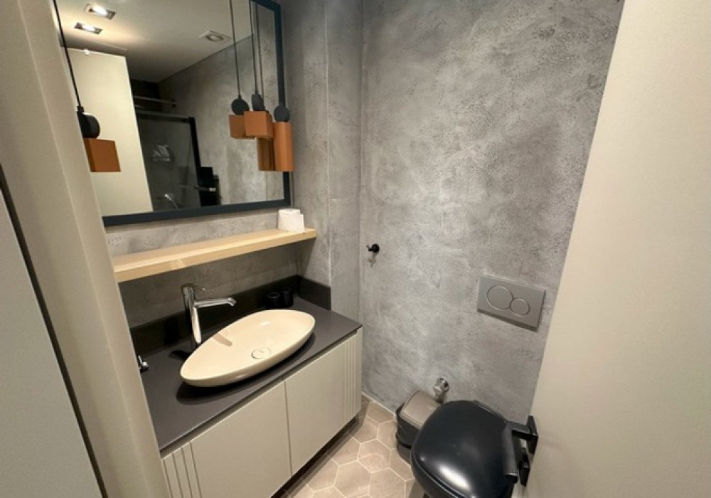 iwat, Donja Lastva district. Two-bedroom apartment in a luxury apartment buildingThe distance to the sea is 100m.Third floorThe house is equipped w...