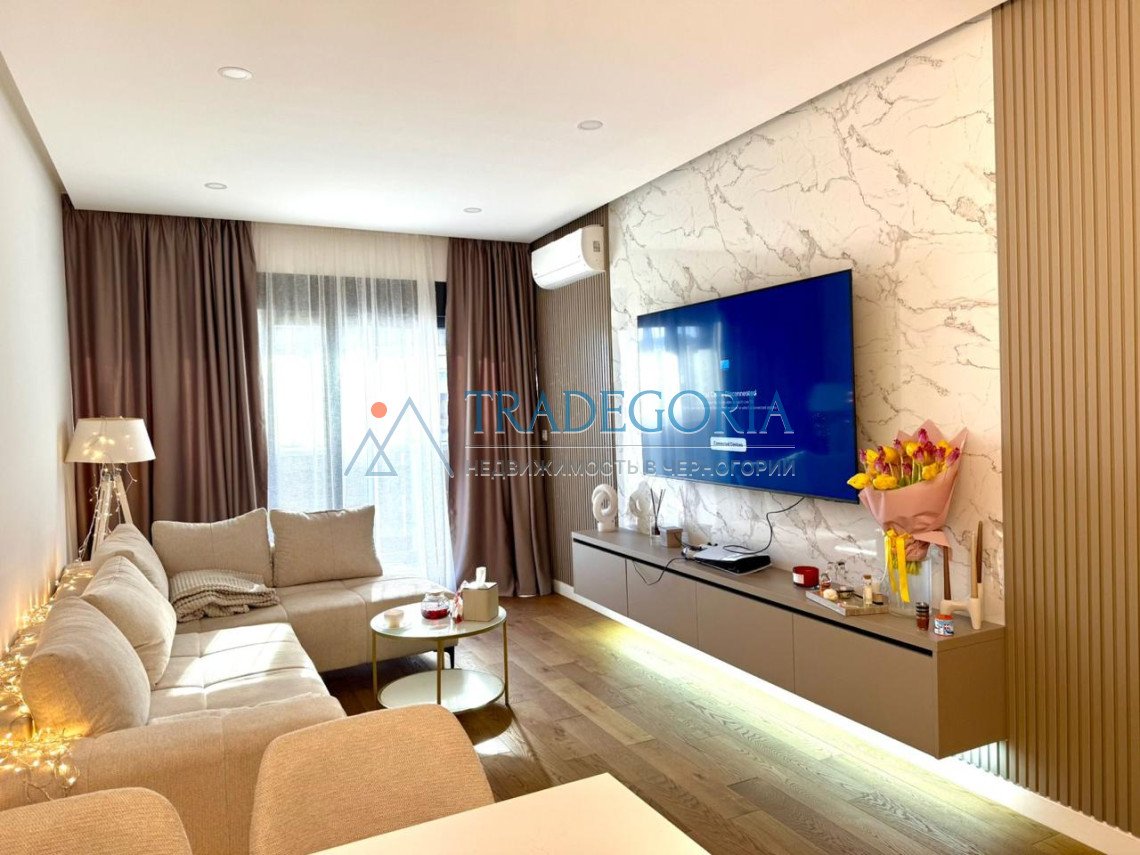 <h2>description</h2><p>Modern apartment in Soho City, Bar</p><p> A stylish apartment with high-quality renovations is offered for sale in one of th...