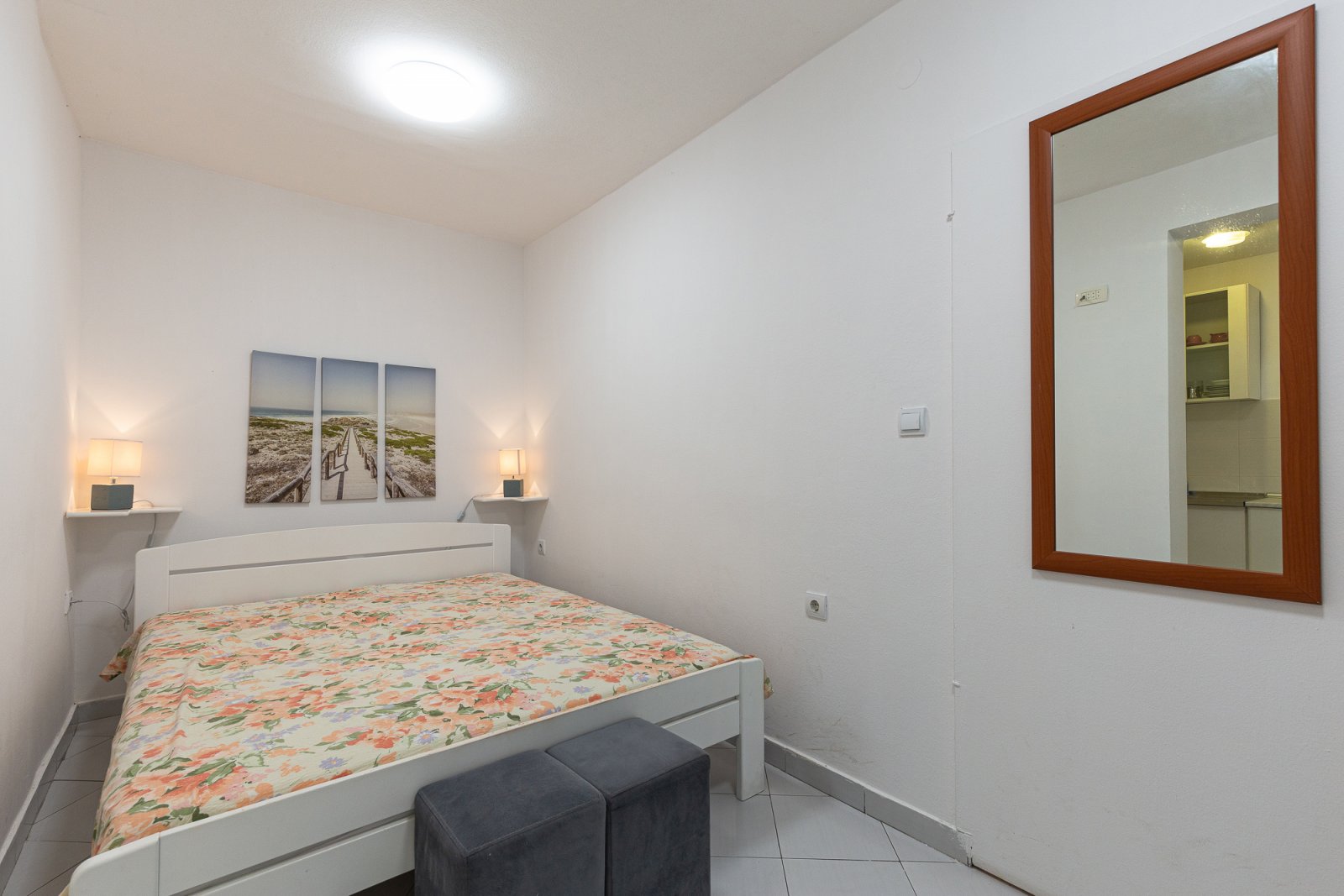 Apartment for sale overlooking the island of Sveti Stefan<br><br><p>An apartment for sale in Sveti Stefan with a view of the island of Sveti Stefan...